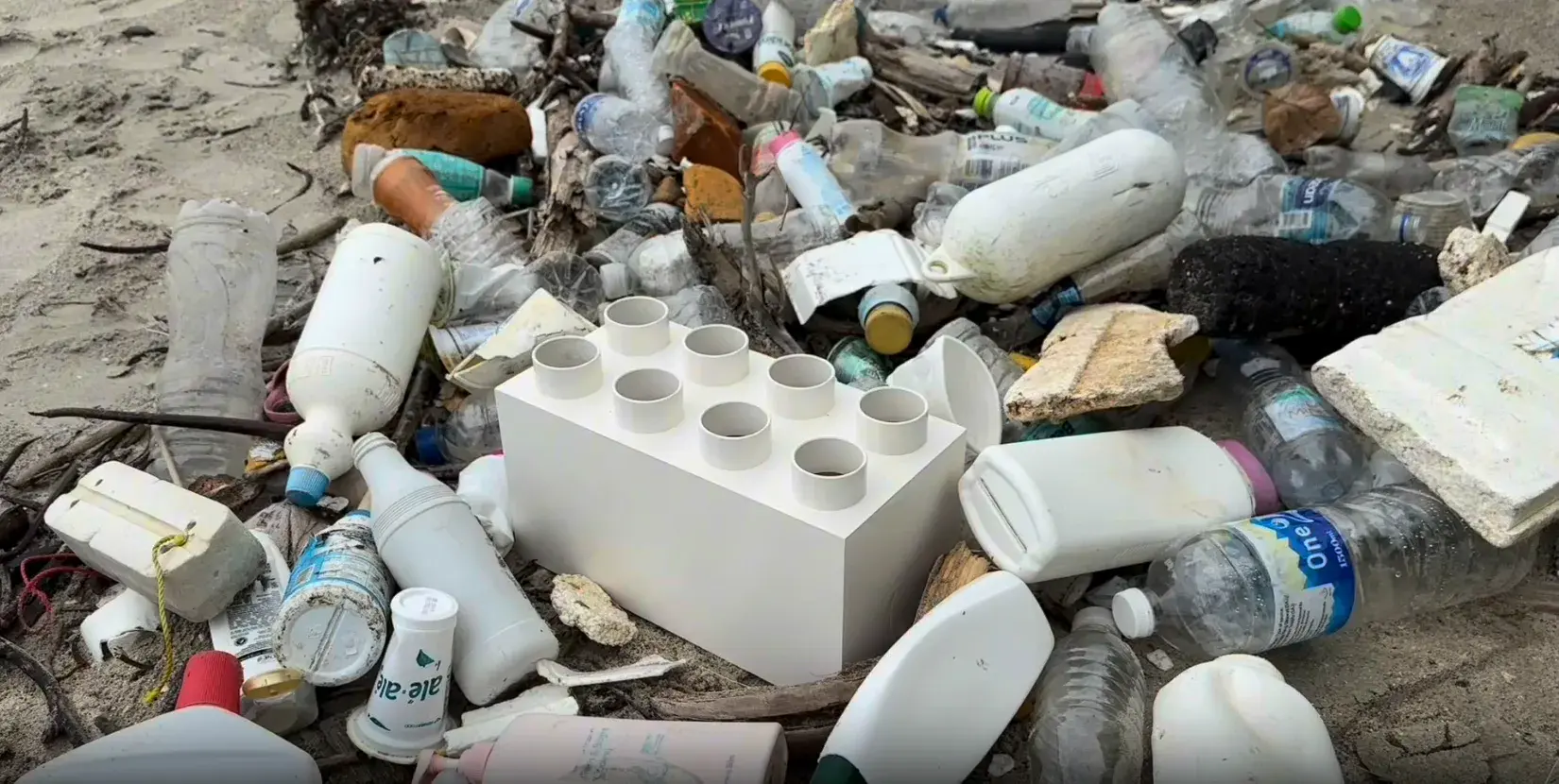 sustainable-plastic-products-staxx-building-blocks